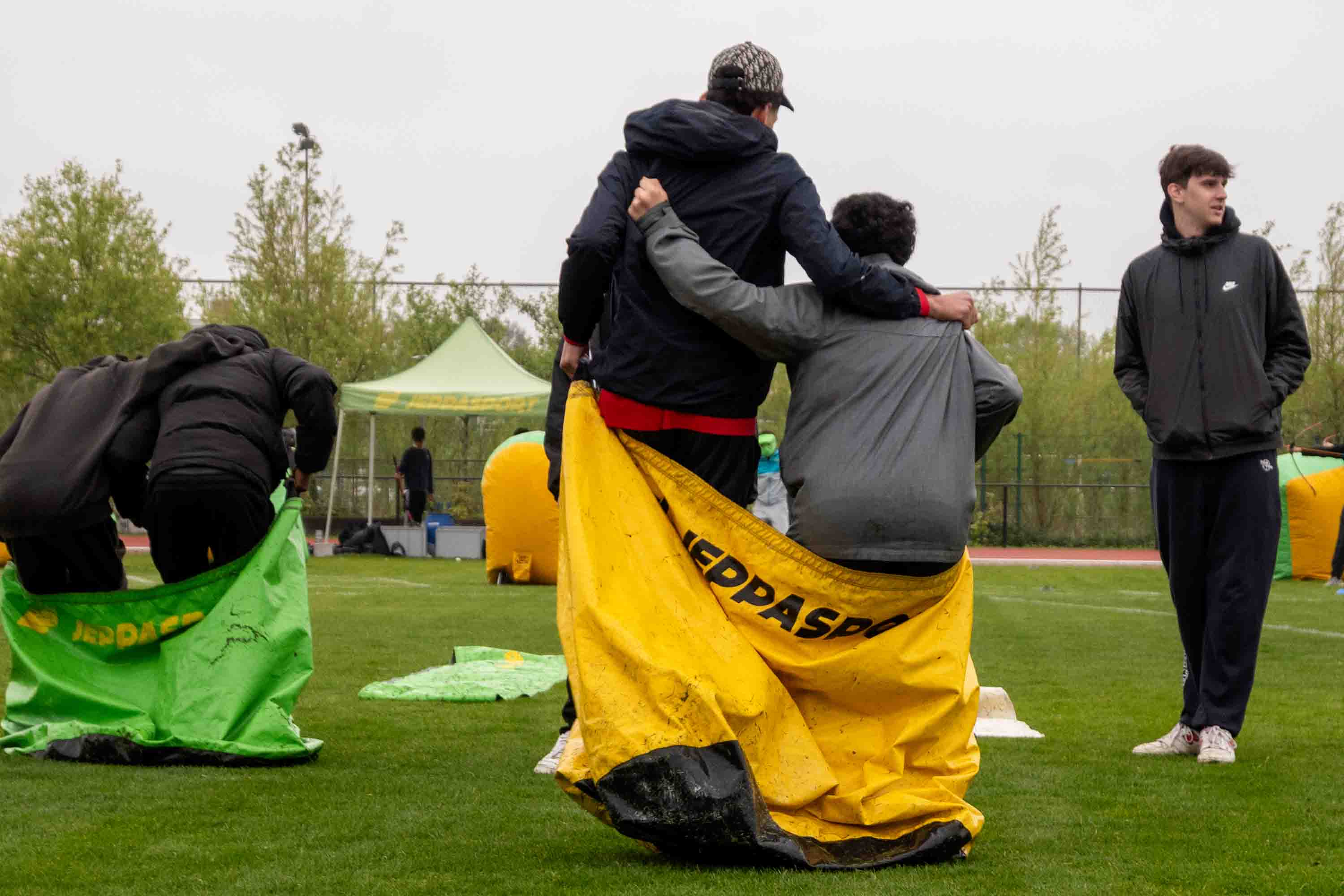 Hoe wij een sportdag organiseren op school? Ontdek 4 formules, 3 sportdag pakketten!